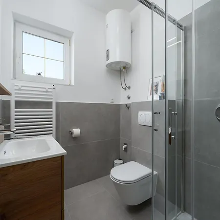 Apartment Premium Muha Ii